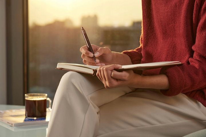 Długopis Parker IM Professionals Monochrome Burgundy z grawerem zdjęcie 4