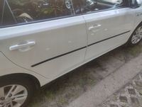 Toyota Auris 2 Kombi Listwy Boczne na Drzwi Czarne