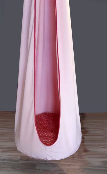 huśtawka kokon różowy zdjęcie 3