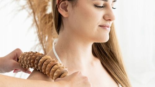 MASAŻER ELASTYCZNY DREWNIANY WAŁEK NA CELLULIT PL na Arena.pl