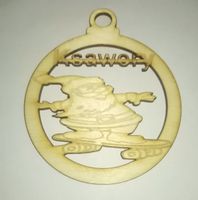 Bombka 9 cm ze sklejki " Mikołaj na desce" z imieniem