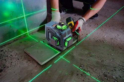 POZIOMICA LASEROWA LASER KRZYŻOWY + STATYW 4D SAMOPOZIOMUJĄCY 40m na Arena.pl