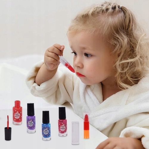 KUFER KOSMETYKÓW DO MAKIJAŻU I PAZNOKCI CIENIE,ZESTAW DLA MAŁEJ KSIĘŻNICZKI na Arena.pl