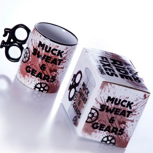 KUBEK ROWERZYSTY - MUCK, SWEAT & GEARS na Arena.pl