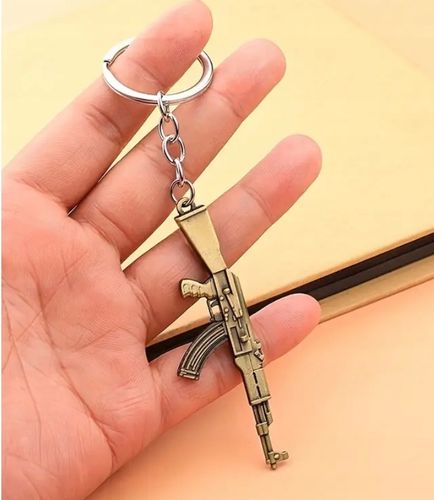 Breloczek Player Unknown Battlefield CS Karabin AK 47 Patyna Antyczna Miedź na Arena.pl