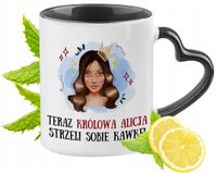 Dla Alicji Kubek Czarny Z Uszkiem W Kształcie Serca Na Prezent Z Nadrukiem