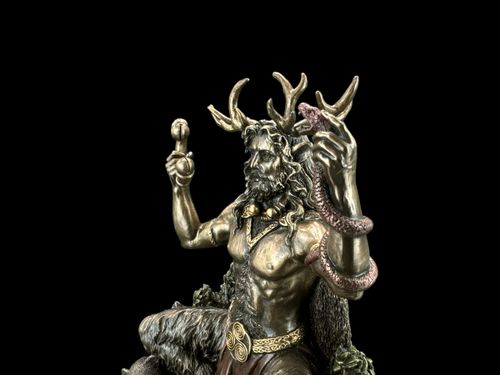 SIEDZĄCY NORDYCKI BÓG CERNUNNOS VERONESE (WU77059A4) na Arena.pl