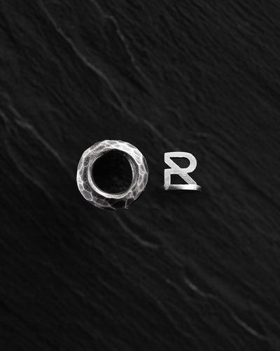 Srebrny mono - kolczyk VOLCANO na Arena.pl