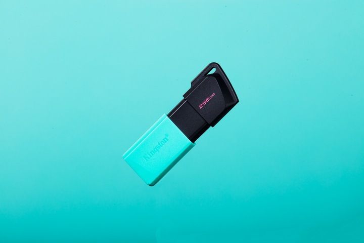KINGSTON Exodia 256GB USB3.2 teal zdjęcie 4