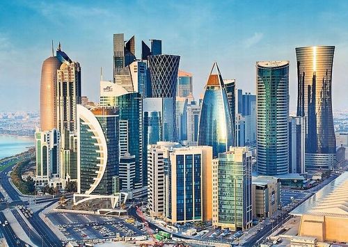 PUZZLE 2000ELEMENTÓW DOHA, KATAR TREFL 27084 na Arena.pl