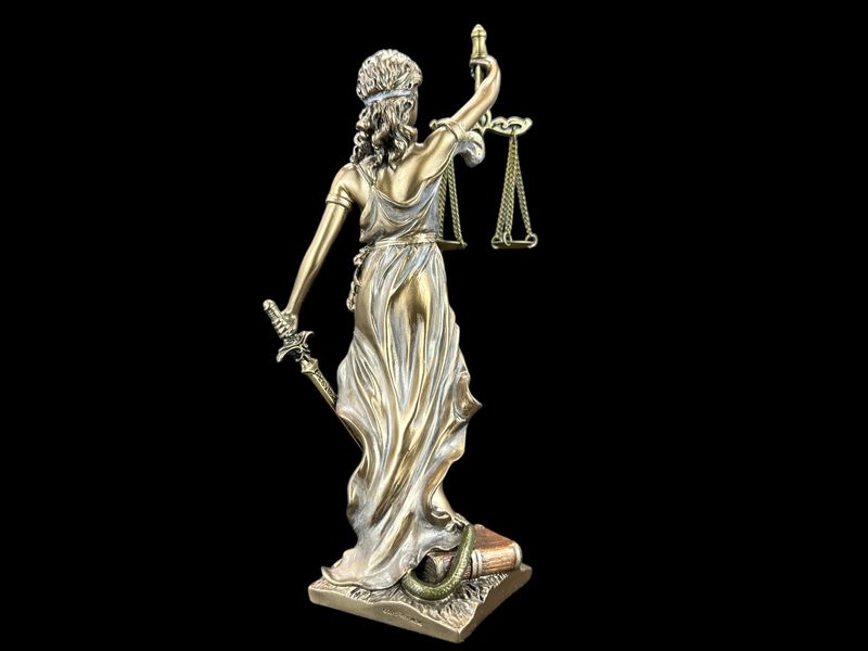 RZEŹBA PIĘKNA TEMIDA SPRAWIEDLIWOŚCI VERONESE (WU75802A4) zdjęcie 4