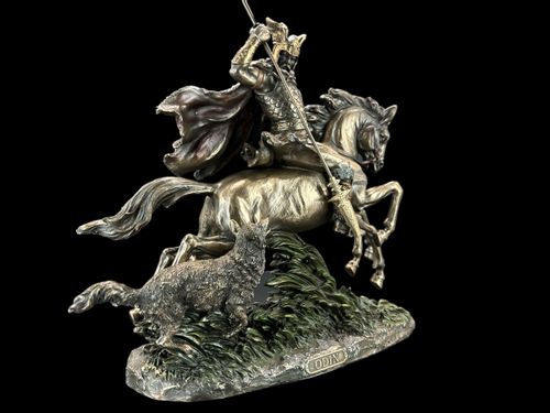 RZEŹBA NIEZWYCIĘRZONY BÓG NORDYCKI ODYN VERONESE (WU75997A4) na Arena.pl