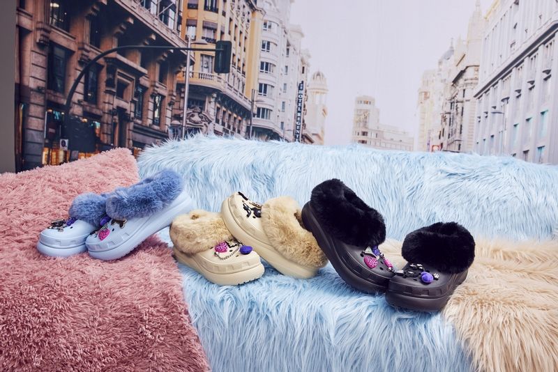 Damskie Ocieplane Buty Chodaki Crocs Furever Crush 208446 Clog 41-42 zdjęcie 7