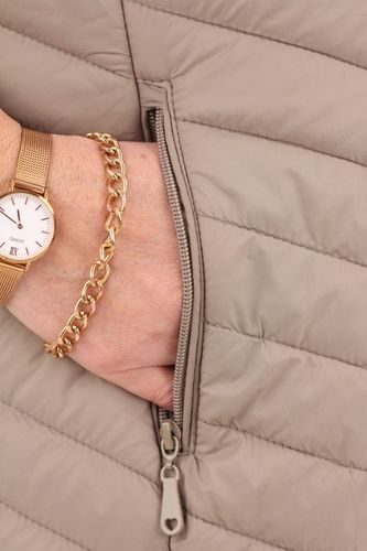 KAMIZELKA PIKOWANA DAMSKA PRZEJŚCIOWA DUŻE ROZMIARY BEZRĘKAWNIK Z KAPTUREM na Arena.pl