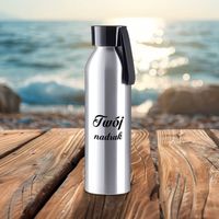 Srebrny bidon 650 ml z Twoim nadrukiem z czarną nakrętką