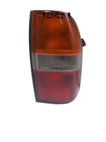 Mitsubishi L200 96-05 lampa tylna prawa