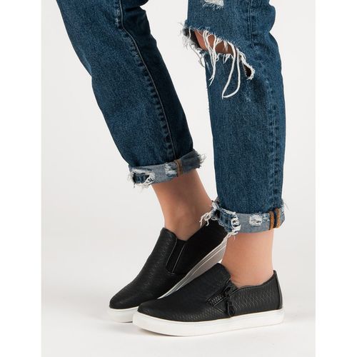 Czarne Trampki Slip On r.40 na Arena.pl