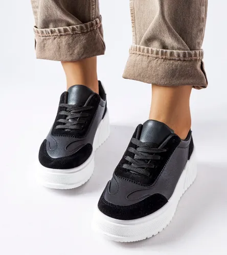 Czarne sneakersy na grubej platformie Seluci 39 na Arena.pl
