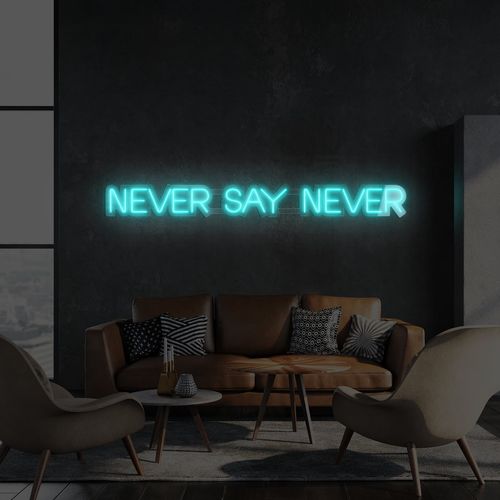 Napis LED Never Say Never na Arena.pl