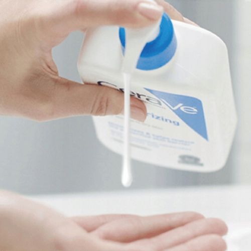 CeraVe 236 ml Nawilżająca Emulsja do Twarzy i Ciała Skóra Sucha na Arena.pl