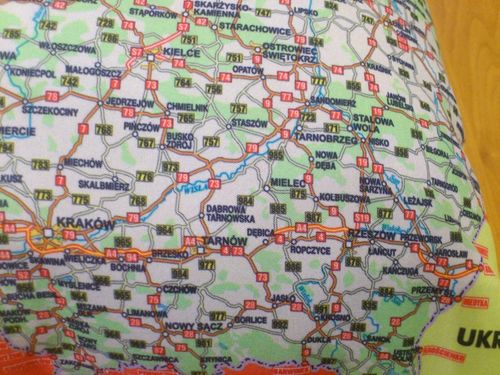 Poduszka dekoracyjna mapa do samochodu 40x40 na Arena.pl