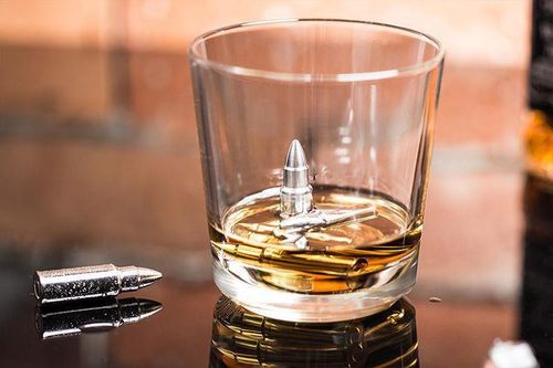 Metalowe pociski do drinków na Arena.pl