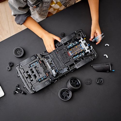 Klocki Technic 42127 Batman - Batmobil na Arena.pl