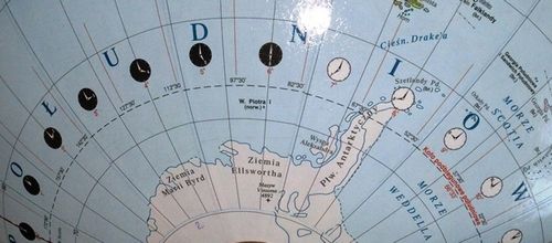 Globus 320mm PODŚWIETLANY 2w1 BIAŁA STOPKA DREWNO, + aplikacja , NA PREZENT na Arena.pl