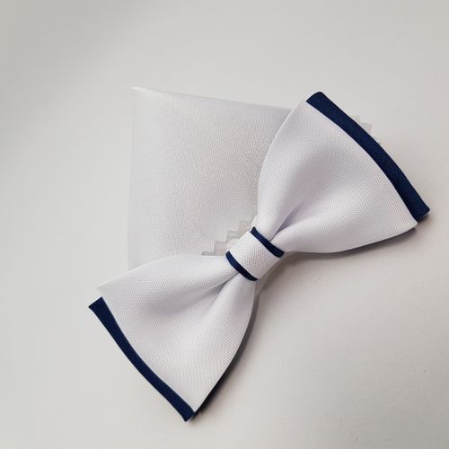 KOMUNIJNA MUSZKA BIAŁO GRANATOWA MUCHA Z BIAŁĄ POSZETKĄ na Arena.pl