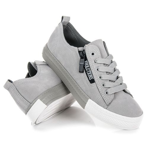 Trampki na platformie r.41 na Arena.pl