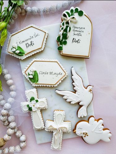 CIASTKO KOMUNIA CHRZEST DUŻY GOŁĄBEK RÓŻANIEC na Arena.pl