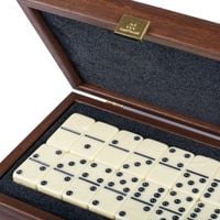 Domino Reverie – głęboki orzech w stylowej drewnianej obudowie vintage