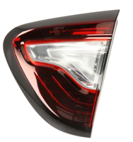 Renault Captur 17-20 Lampa tylna wewnetrzna lewa