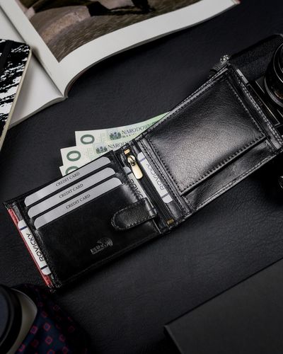cienki portfel męski z naturalnej skóry licowej ze schowkiem na suwak na Arena.pl