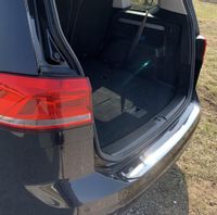 VW Golf Sportsvan - LISTWA CHROM na Zderzak Tył
