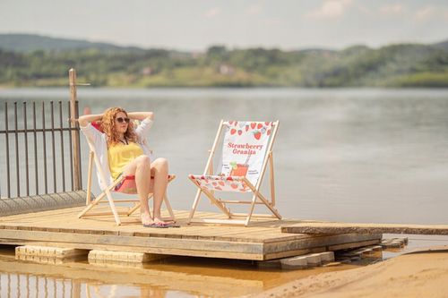 ROZKŁADANY LEŻAK Z DREWNA BUKOWEGO Niebieskie Paski na PLAŻĘ TARAS BALKON na Arena.pl