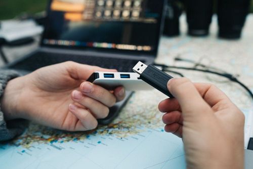 Pendrive Verbatim PinStripe 256GB USB 3.0 Black na Arena.pl