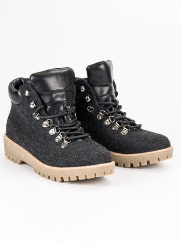 MODNE TRAPERKI Rozmiar - 39 na Arena.pl