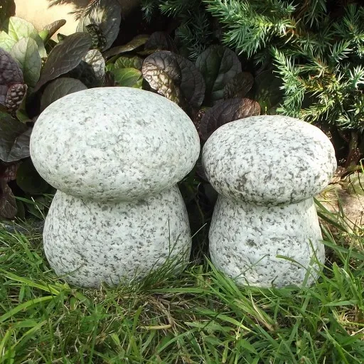 kamień do ogrodu grzyb duży figurka granitowa zdjęcie 4