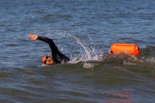 BOJKA RATOWNICZA BOJA PŁYWACKA DMUCHANA PAMELKA na Arena.pl