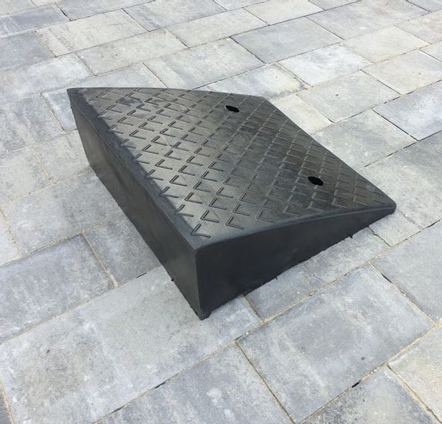 Najazd krawężnik podjazd krawężnikowy 18cm PR-18GC zdjęcie 3