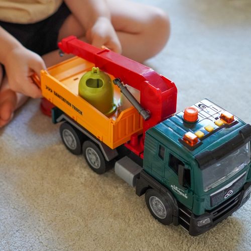 WOOPIE Ciężarówka Śmieciarka z Dźwigiem Segregacja Śmieci - skala 1:10 na Arena.pl