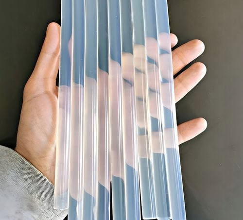 PISTOLET DO KLEJU NA GORĄCO DO KLEJENIA KLEJARKA WYDAJNA 60 WKŁADÓW na Arena.pl