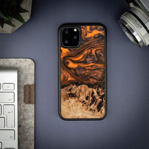 etui bewood unique na iphone 11 pro - orange na Arena.pl