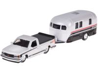 ZABAWKOWY SAMOCHÓD Z ZESTAWEM