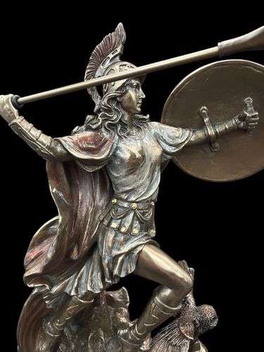 ATENA RZUCAJĄCA OSZCZEPEM Z SOWĄ VERONESE  (WU76978A4) na Arena.pl