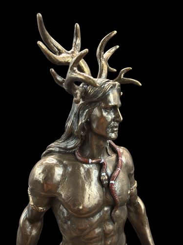 MYŚLIWY HERN Z JELENIEM I WILKIEM VERONESE WU76981A4 na Arena.pl