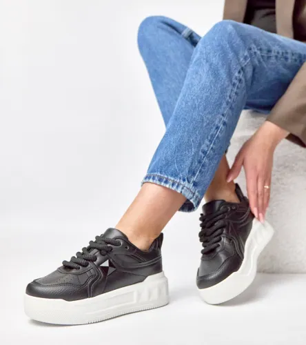 Czarne sneakersy na platformie Alessandra 39 na Arena.pl