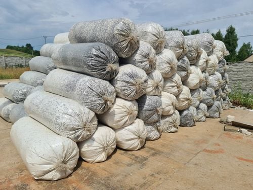 Granulat styropianowy WYPEŁNIACZ STYROPIAN DO PUF  400 litrów na Arena.pl