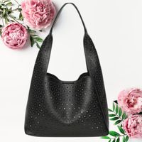 Stylowa torebka z eko skóry z mini-kosmetyczką Ażurowa torebka shopper